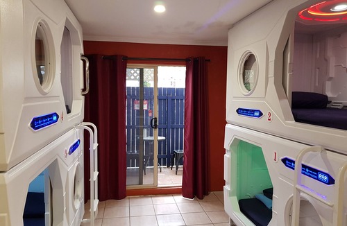 West End Hostel | Brisbane Backpackers Resort - Hostel
