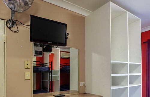 West End Hostel | Brisbane Backpackers Resort - Hostel