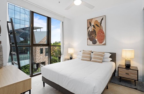 Fortitude Valley Apartment | Brooklyn on Brookes Urban High rise Sophistication