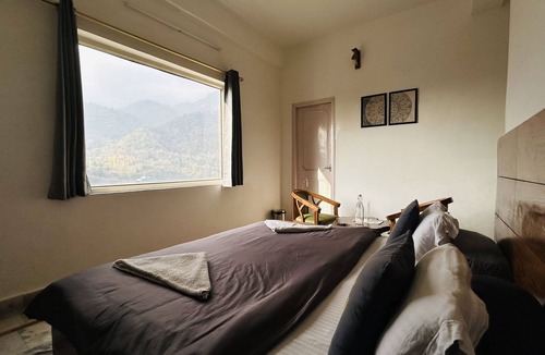 Rishikesh Hostel | Bunk Stay Co-working and Yoga