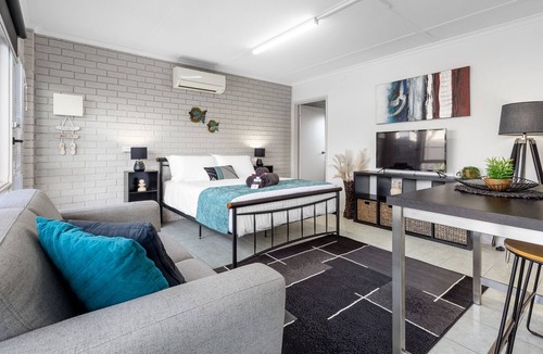 Tootgarook Apartment | Burdett Beach Studio