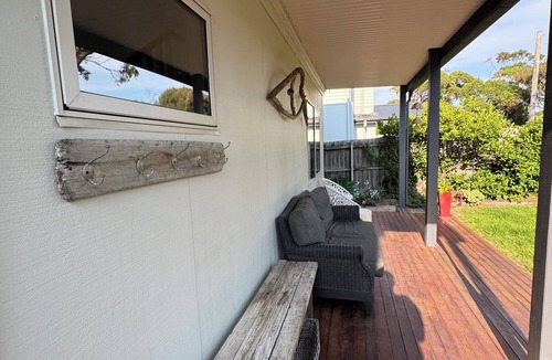Marlo House | C Views- stunning River and Ocean Views
