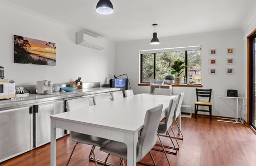 Callala Bay House | Callala Calm - Pet Friendly - 5 Mins Walk to Beach