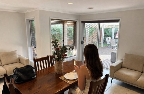 Harrison House | Canberra Stylish Escape