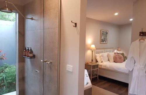 Hepburn House | Candlebark Cottage