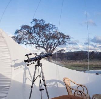 Tenterfield Other | Captain Moonlite Bubbletent at Mirumiru