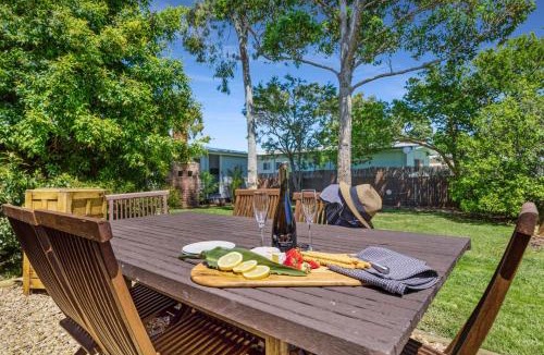 Huskisson House | Captains Cottage - Huskisson - Pet Friendly
