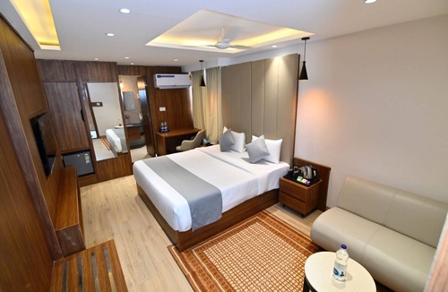 Indore Hotel | Carry Plus Hotel