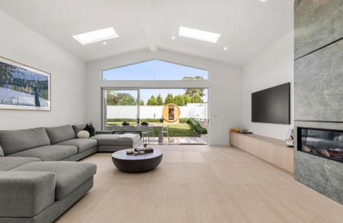 Callala Beach House | Casa Bianca - Fireplace with Swimming Pool