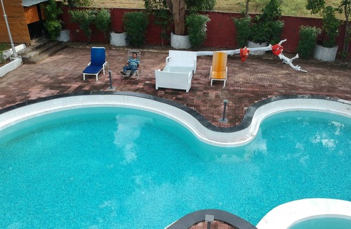 Ahmedabad Hotel | Casa Blanca Resort