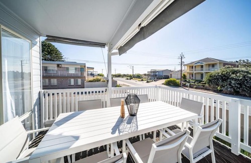 Silver Sands House | Casa Del Sol - Spacious Beach House with Backyard