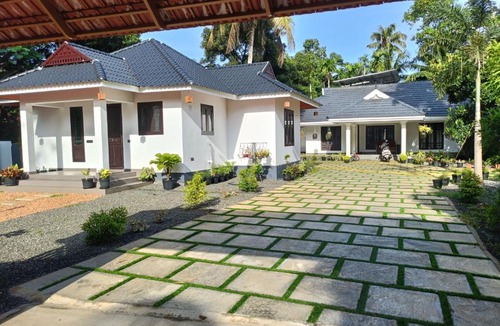 Aryad South Villa | Casa Luminaria