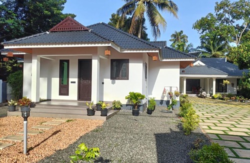 Aryad South Villa | Casa Luminaria