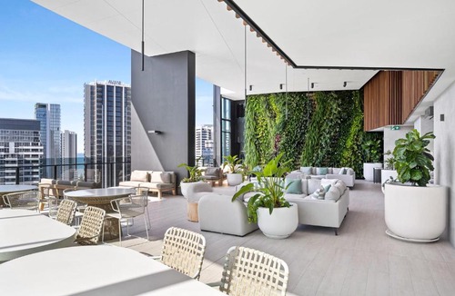 Broadbeach Apartment | CASSA CASINO - Modern Apartments Managed by The Cassa