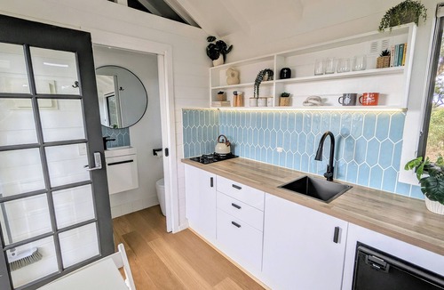 Metcalfe Cabin | Castlemaine Tiny House