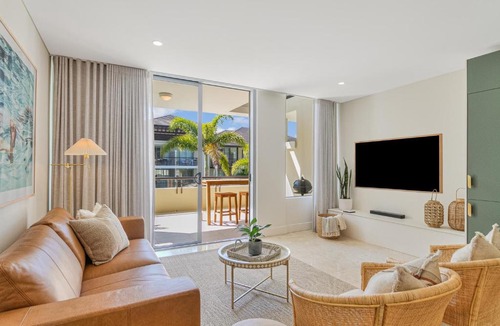 Casuarina Apartment | Casuarina Drift - Stylish Santai Studio by uHoliday