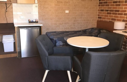 Armidale Hotel | Cedar Lodge Motel
