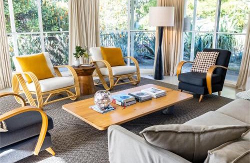 Corlette House | Celeste, 26 Bonito Street - Tranquil, Stylish & Pet friendly
