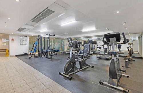 Chatswood Apartment | Central 1-Bed with Parking, Pool, Sauna & Gym