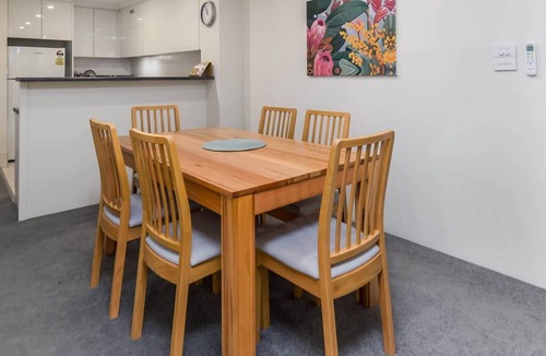 Canberra City Centre Apartment | Central 2-bed Apartment with Pool, Gym and Spa
