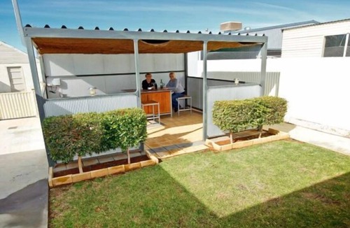 Broken Hill Cottage | Central and Spacious