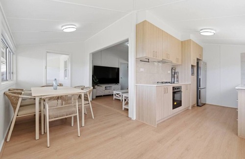 Koolewong House | Central Coast Waterfront | 2BR + Jetty Access