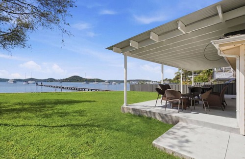 Koolewong House | Central Coast Waterfront | 2BR + Jetty Access