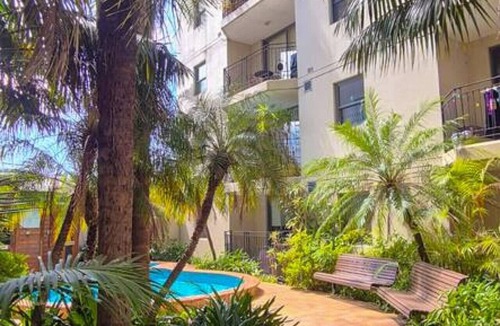 Glebe Apartment | Central Loft on Broadway + Parking/Pool