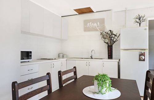 Mooloolaba House | Central Mooloolaba Beach House with 1 bedroom unit attached. .
