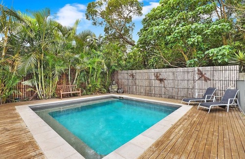 Mooloolaba House | Central Mooloolaba Beach House with 1 bedroom unit attached. .