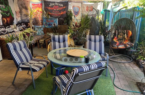 Thuringowa Central Bed & Breakfast | Central Thuringowa willows Riverway & ross river naturist CO retreat