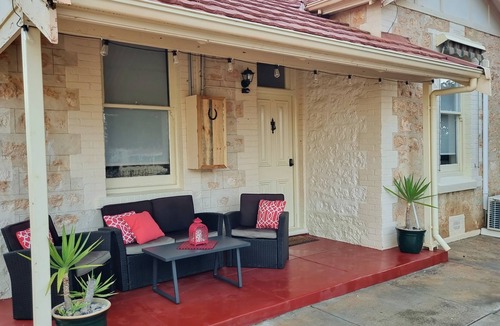 Moonta Cottage | Charming 100yr old cottage in the heart of Moonta