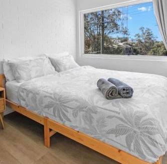 St. Lucia Apartment | Charming 2-Bed Near River & City