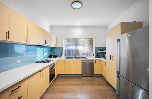 Gold Coast House | Charming group getaway - 9 mins to Burleigh beach