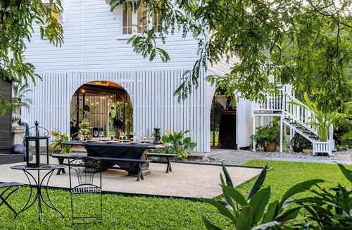 Mowbray Cottage | Charming Queenslander surrounded by Rainforest