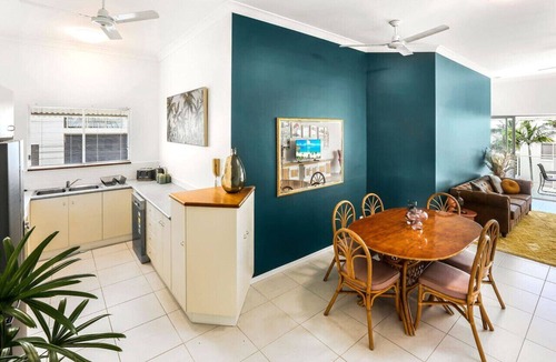 Trinity Beach Apartment | Charming Seaside Apartment with Balcony & Pool, Steps from Trinity Beach