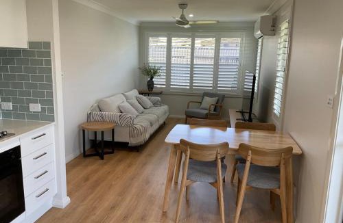 North Boambee Valley House | Chay's Guest House