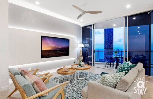 Surfers Paradise Apartment | Chevron – 3 Bedroom Executive Sub Penthouse