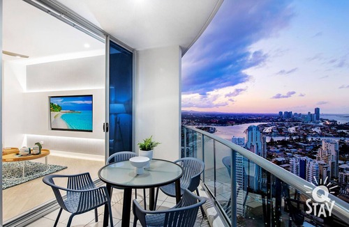 Surfers Paradise Apartment | Chevron – 3 Bedroom Executive Sub Penthouse