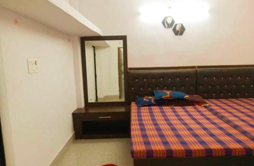 Deoghar Hotel | CHINTA HARAN REST HOUSE