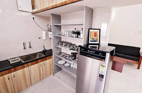 Kovilambakkam Apartment | Chippy Service Apartments No 11