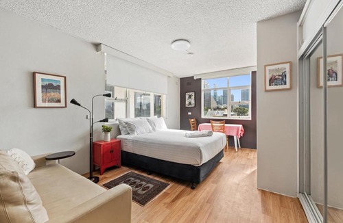 Woolloomooloo Apartment | City View Studio