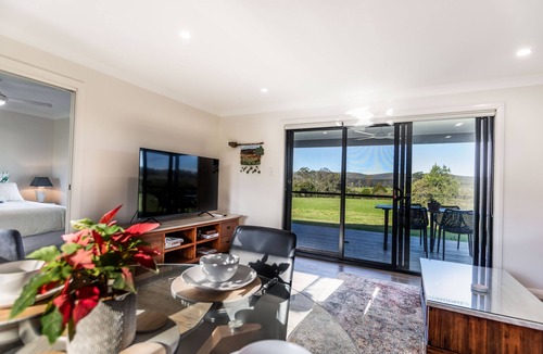 Clarence Town Cottage | Clarries's Green Farm Stay - The Dairy