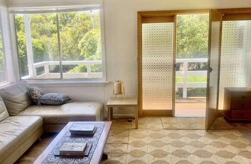 Sandy Point House | Classic Beach House Stay 3 Pay 2 Winter Special
