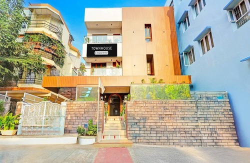 Dwaraka Nagar House | Classic With Balcony Vijaya Residency