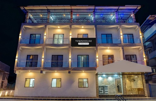 Lonavala House | Classic with BalconyLonavala