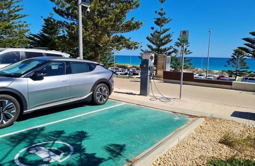 Scarborough Apartment | Clifton On Scarborough - Absolute Beachfront