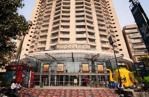Noida Apartment | Cloud 10 Boutique Studio with Balcony, Noida