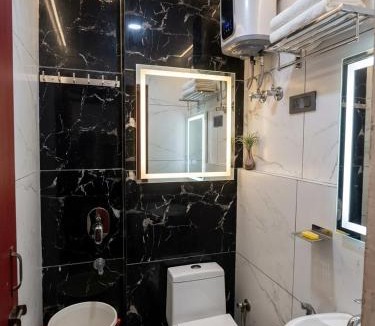 Azadpur Hotel | Cloud Cobe