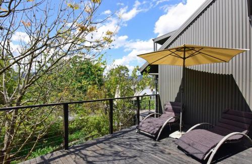 Kangaroo Valley House | Cloudsong Chalet 2 Close to the village centre